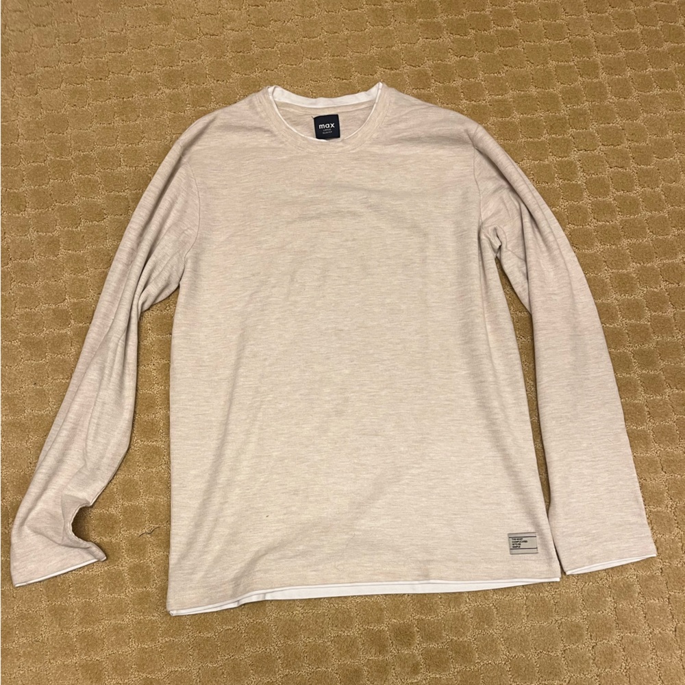 Size M, Cream Long Sleeve Shirt w/ White Cuffs and Collar